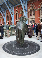 John Betjeman statue in St Pancras Station